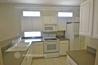 10604 Marlington Pl in Tampa, FL - Foto de edificio - Building Photo