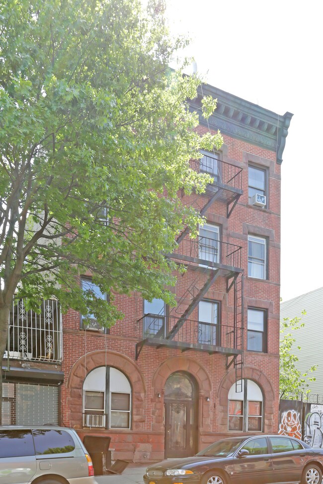 101 Rogers Ave in Brooklyn, NY - Building Photo - Building Photo