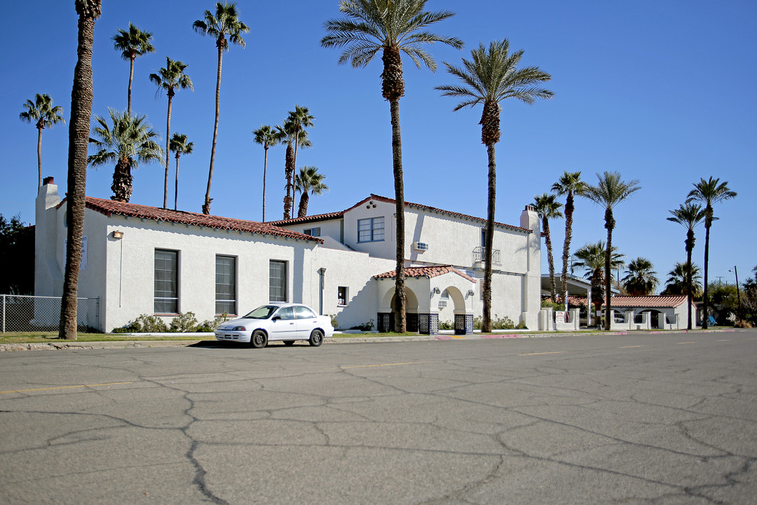 El Solano Apartments in Blythe, CA - Foto de edificio