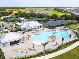 14234 Heritage Landing Blvd, Unit 1011 in Punta Gorda, FL - Building Photo