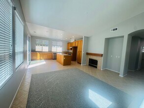 4749 Calle Descanso in Camarillo, CA - Building Photo - Building Photo
