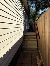 908 Enid St-Unit -1 in Houston, TX - Foto de edificio - Building Photo