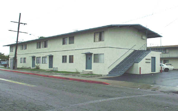 Ramona Apartments in Hawthorne, CA - Building Photo - Building Photo