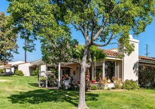 17902 Villamoura Dr in Poway, CA - Building Photo - Building Photo