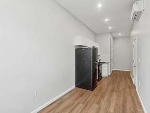 1211 W Cambria St in Philadelphia, PA - Building Photo - Building Photo