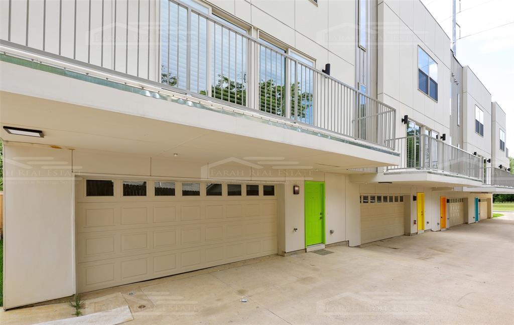 2134 Lucas Dr in Dallas, TX - Building Photo