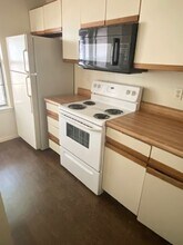 844 W Collins St in Denton, TX - Building Photo - Building Photo