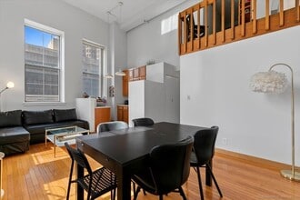 124 Court St, Unit 306 in New Haven, CT - Building Photo - Building Photo
