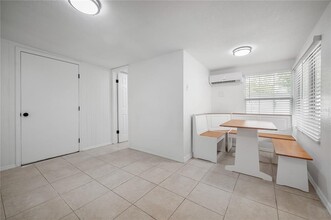 6914 N Orleans Ave in Tampa, FL - Building Photo - Building Photo
