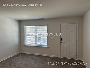 6017 Northway Frst Dr in Charlotte, NC - Building Photo - Building Photo
