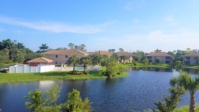 27440 Palmesta Circle, Unit 19 in Bonita Springs, FL - Foto de edificio - Building Photo
