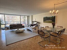 45 Longwood Ave in Brookline, MA - Building Photo