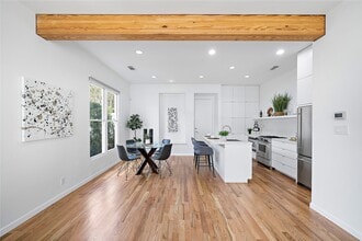 2437 North Blvd in Houston, TX - Building Photo - Building Photo