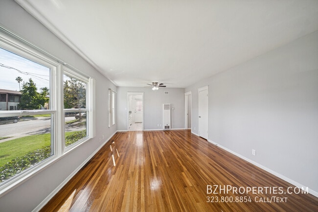 property at 5329 Vantage Ave