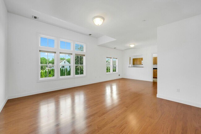 402 Main St in Armonk, NY - Building Photo - Building Photo