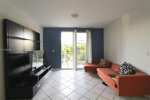 3500 Coral Way, Unit 510 in Coral Gables, FL - Building Photo
