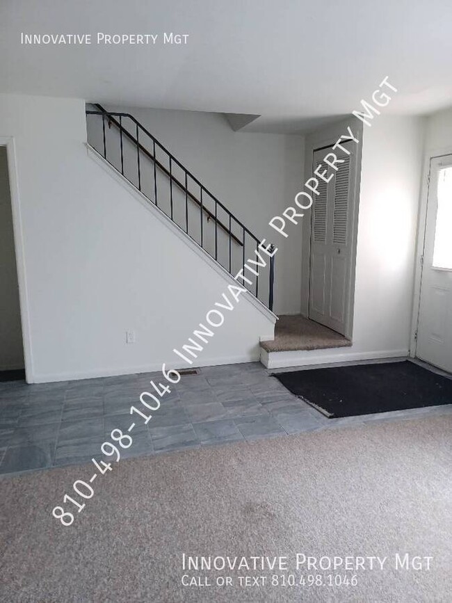 6012 Holiday Gardens Dr in Grand Blanc, MI - Building Photo - Building Photo