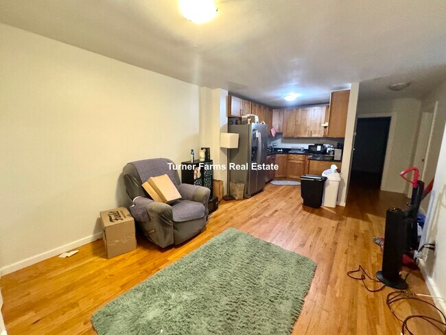 125 Rindge Ave, Unit 1R