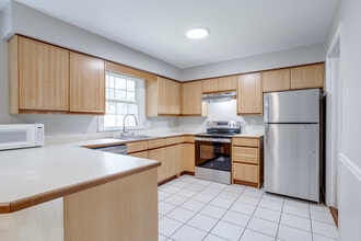 4685 Forestdale Dr in Fairfax, VA - Building Photo - Building Photo