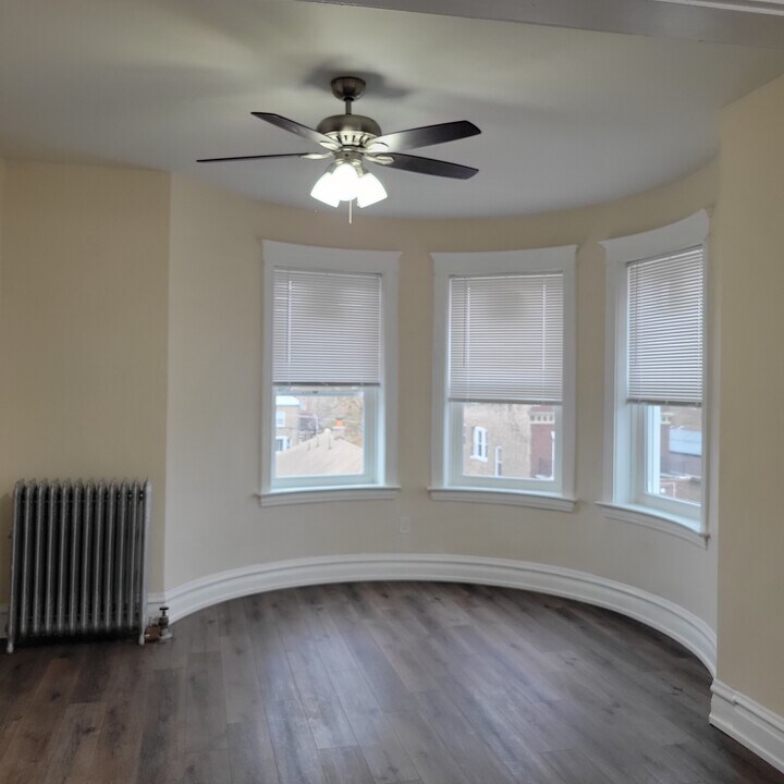 7734 S Carpenter St, Unit 3rd in Chicago, IL - Foto de edificio