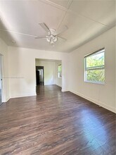 920 NW 22nd Ct in Miami, FL - Building Photo - Building Photo