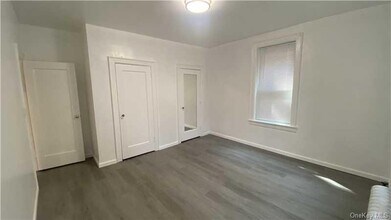 42-33 Kissena Blvd in Queens, NY - Building Photo - Building Photo