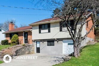6268 Rocknoll Ln in Cincinnati, OH - Building Photo - Building Photo