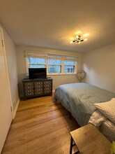 1317 Ferndale Ave in Highland Park, IL - Building Photo - Building Photo