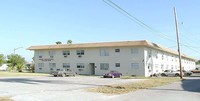 Luz Gardens in Homestead, FL - Building Photo - Building Photo