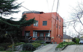 4211 Montgomery St in Oakland, CA - Building Photo - Building Photo