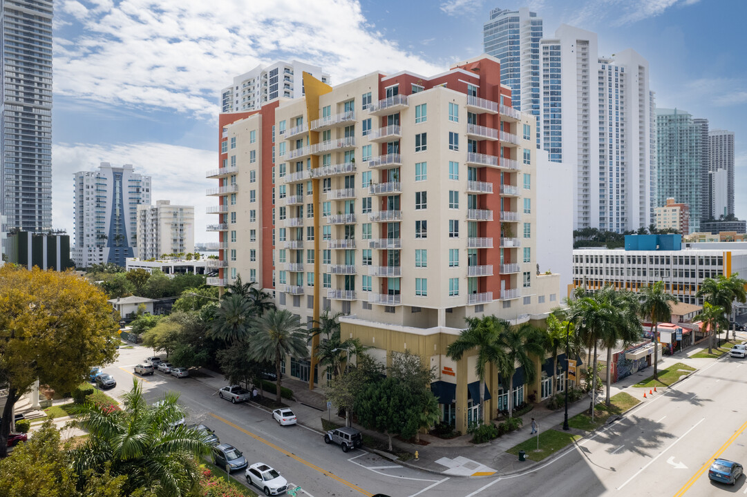 Uptown Lofts Condominiums in Miami, FL - Building Photo