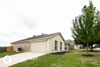 3802 Southern Grove in San Antonio, TX - Building Photo - Building Photo