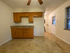2318 Frank Scott Pky W in Belleville, IL - Building Photo - Building Photo