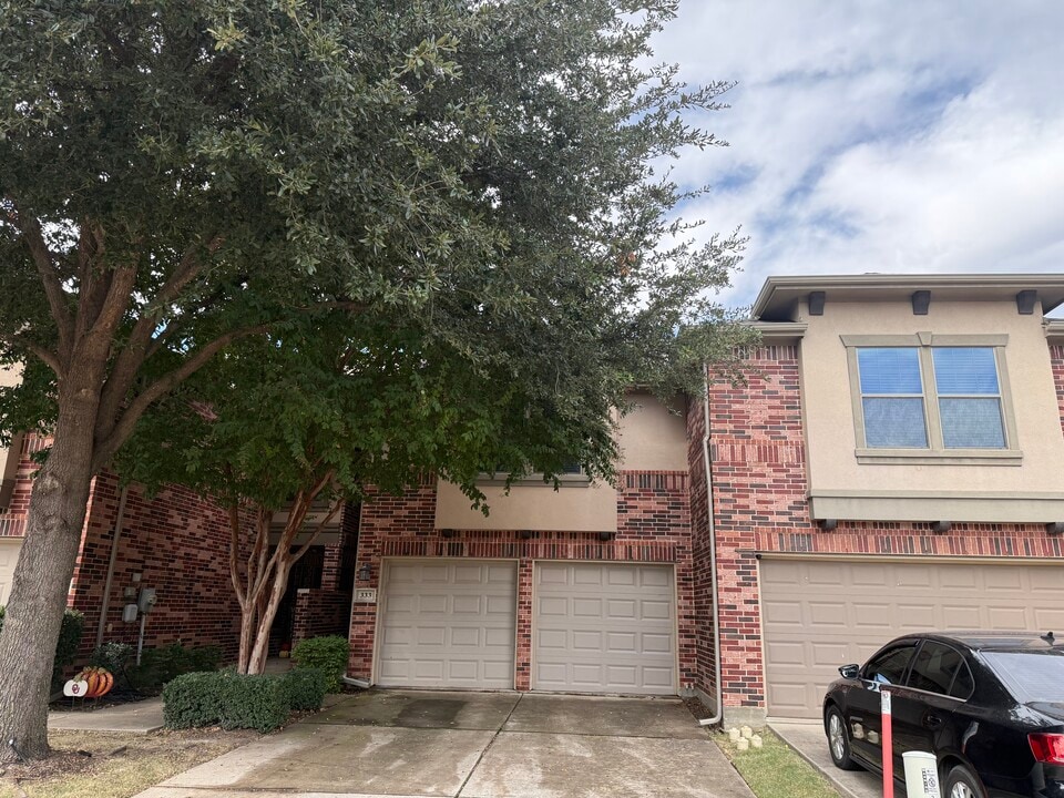 333 Phoebe Dr in Allen, TX - Building Photo