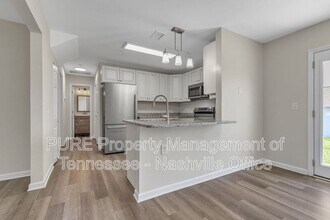 723 Holland Ridge Dr in La Vergne, TN - Building Photo - Building Photo