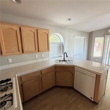 9552 World Cup Dr in Las Vegas, NV - Building Photo - Building Photo