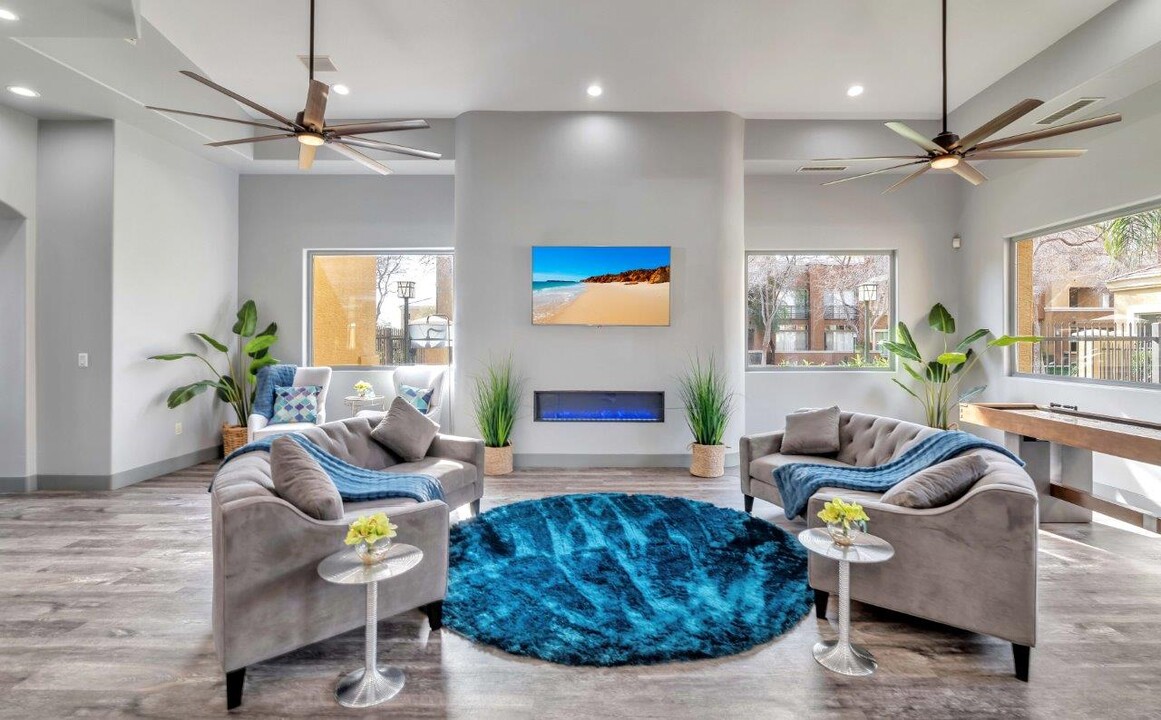 Ventura Vista in Phoenix, AZ - Building Photo