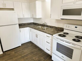 2519 S 300 E, Unit Apt 11 in Salt Lake City, UT - Building Photo