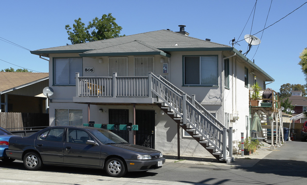 806 W 6th St in Antioch, CA - Building Photo