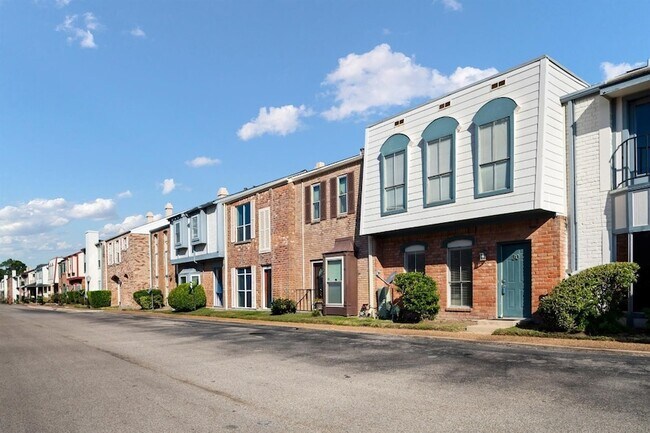 property at 7700 Creekbend Dr