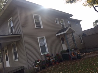 226 East Bridge Street, Unit #2 in Plainwell, MI - Foto de edificio