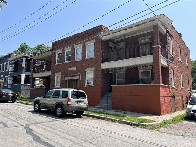 property at 115 N Askew Ave