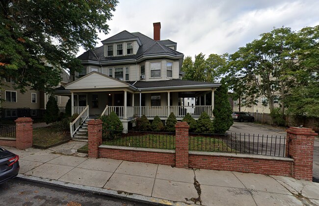 14 Gardner St, Unit 1F in Boston, MA - Building Photo - Building Photo