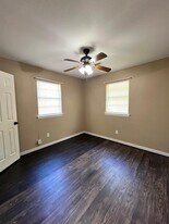 1502 White Rd in Springdale, AR - Building Photo