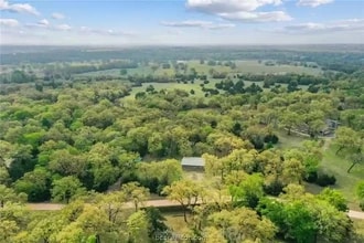 11150 Lafountain Ln in Bryan, TX - Foto de edificio - Building Photo