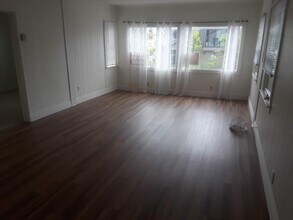 445 34th St, Unit Upper in Manhattan Beach, CA - Foto de edificio - Building Photo
