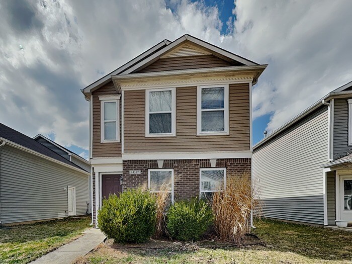14317 Cuppola Dr in Noblesville, IN - Foto de edificio