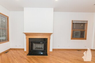 2651 N Wayne Ave, Unit 3 in Chicago, IL - Building Photo - Building Photo