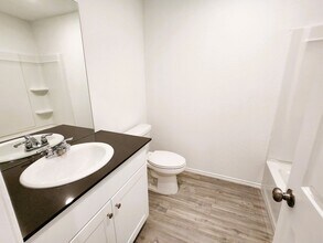 3805 Far Horizon in Seguin, TX - Building Photo - Building Photo