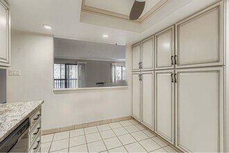 14102 E Linvale Pl, Unit 302 in Denver, CO - Foto de edificio - Building Photo